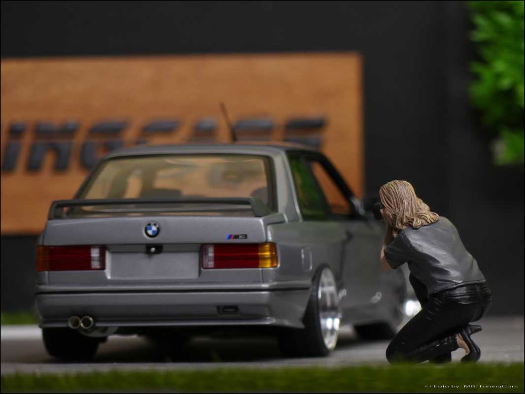 1:18 Fotografin Silvia Figur